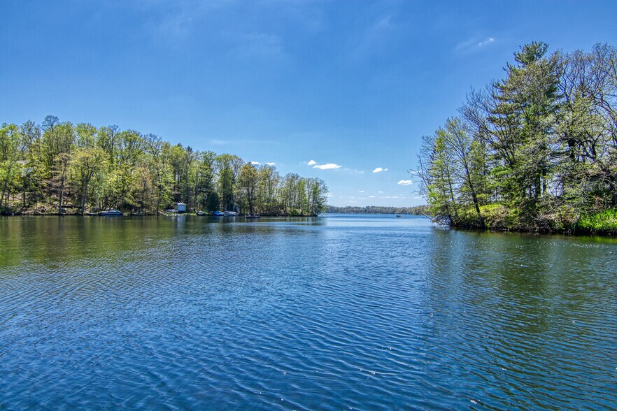More Photos Of 1085 N County Highway F Unit 26, Birchwood Restaurant For Sale
