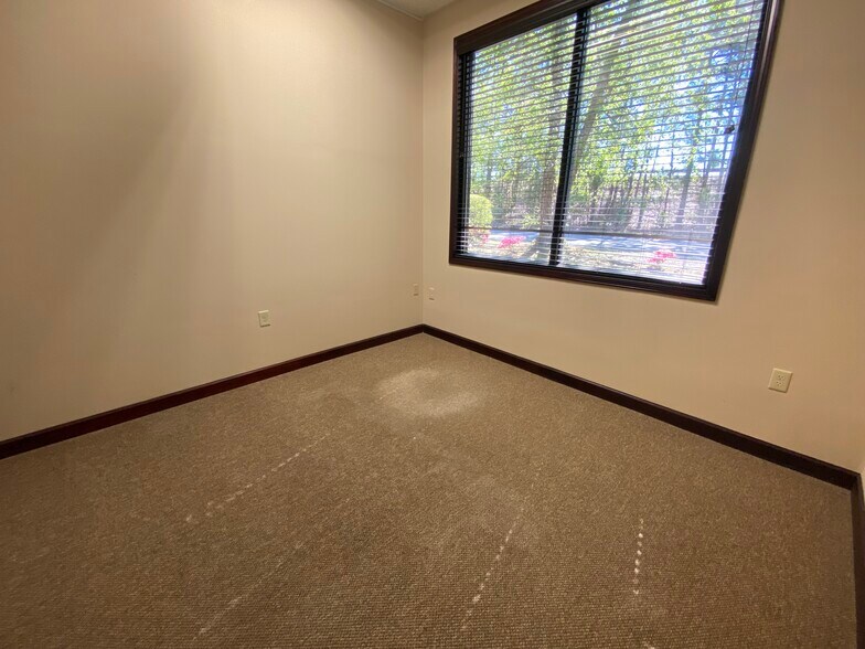 More Photos Of 1034 Wildewood Centre Dr, Columbia Medical For Lease