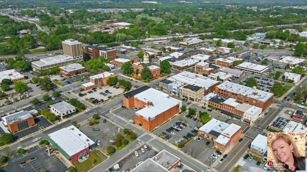 More Photos Of 109 N Hayne St, Monroe Apartments For Sale
