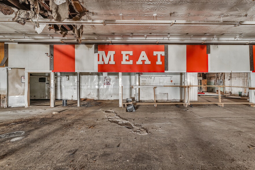 More Photos Of 12021 Harper Ave, Detroit Supermarket For Sale