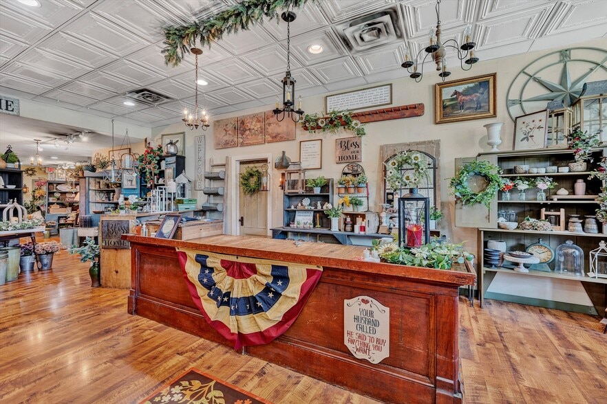 More Photos Of 2821 W Main St, Salem General Retail For Sale