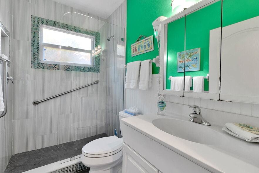 More Photos Of 5322 CALLE DE LA SIESTA, Sarasota Hospitality For Sale