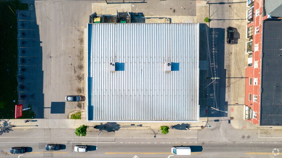 More Photos Of 2373-2383 W Broad St, Columbus Freestanding For Sale