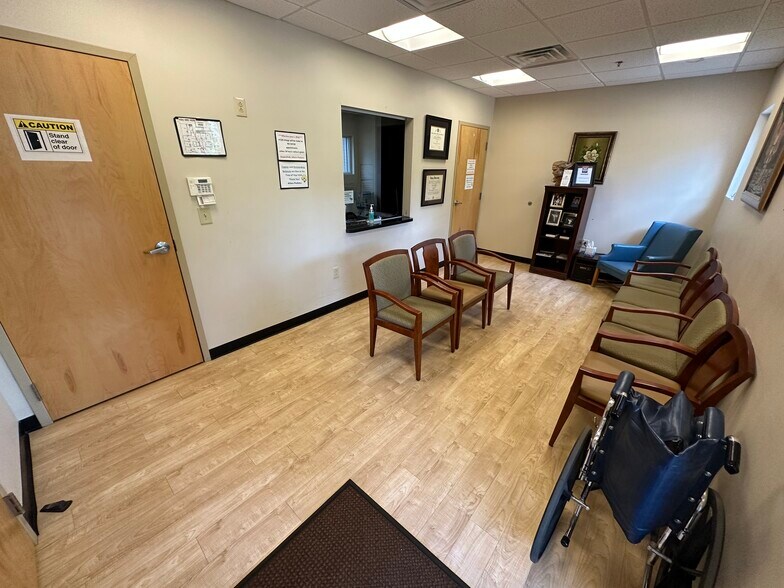 More Photos Of 3320 Old Jefferson Rd, Athens Office For Sale