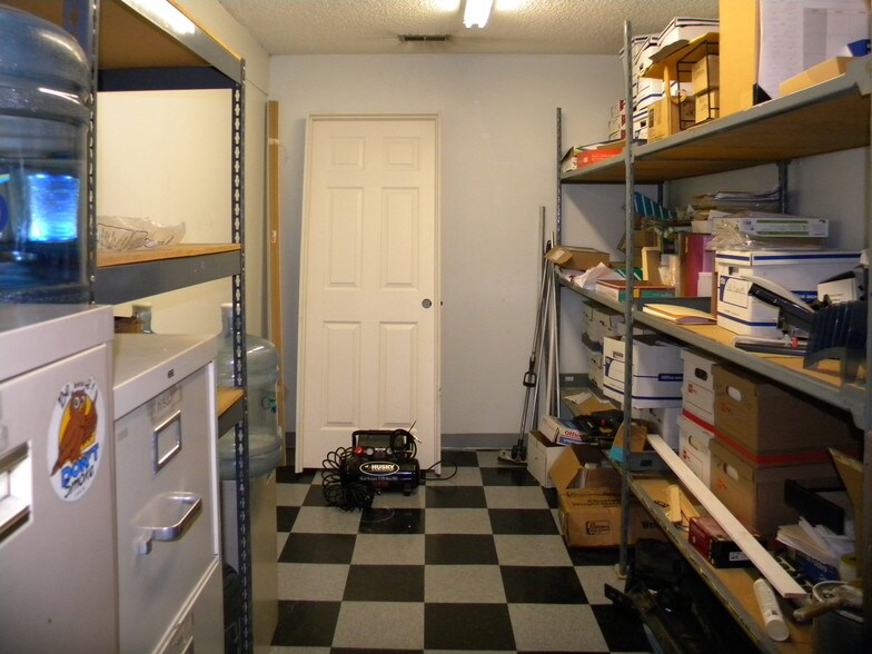 More Photos Of 1544 12th Ave, Longview Auto Repair For Sale