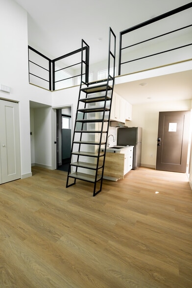 More Photos Of 5074 Madison Ave, San Diego Apartments For Sale