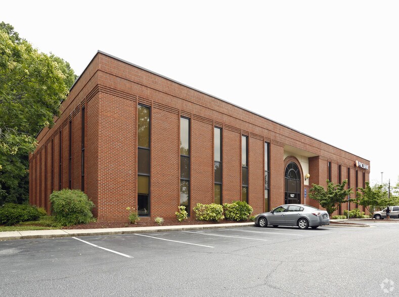 More Photos Of 1027 US Highway 70 W, Garner Office For Lease