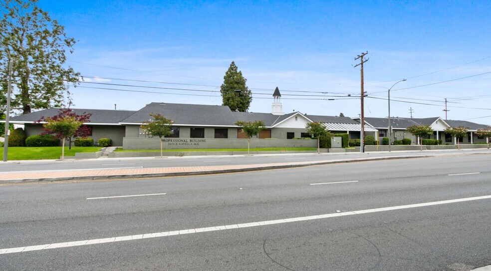 More Photos Of 2901 E Katella Ave, Orange Medical For Lease