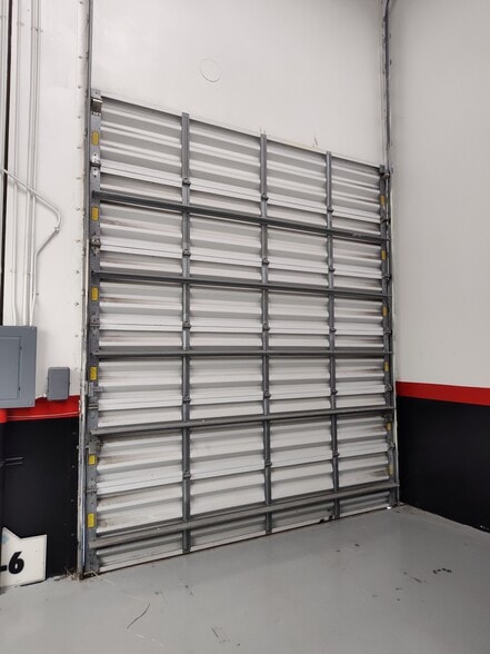 More Photos Of 2721 Vista Pky, West Palm Beach Light Manufacturing For Lease