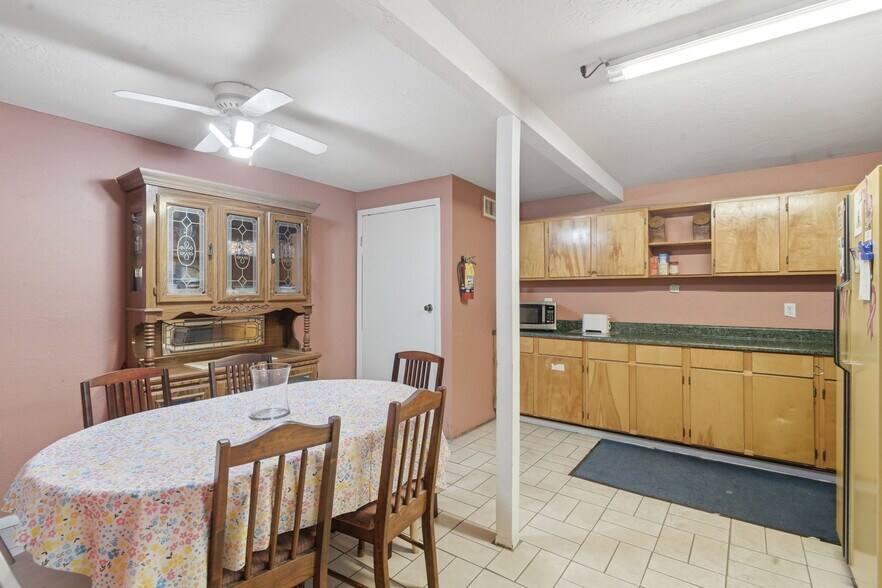More Photos Of 1030 Camphor Ln, Deland General Retail For Sale