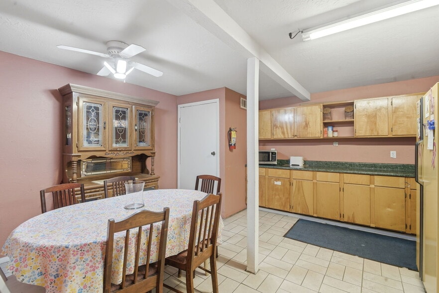 More Photos Of 1036 Camphor Ln, Deland General Retail For Sale