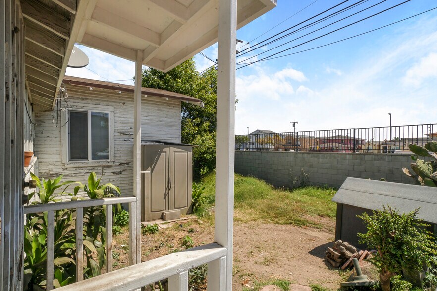 More Photos Of 11850 Hawthorne Blvd, Hawthorne Storefront Retail Residential For Sale