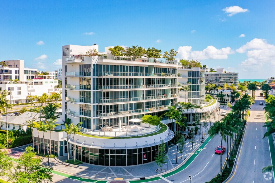Primary Photo Of 801 S Pointe Dr, Miami Beach Apartments For Lease