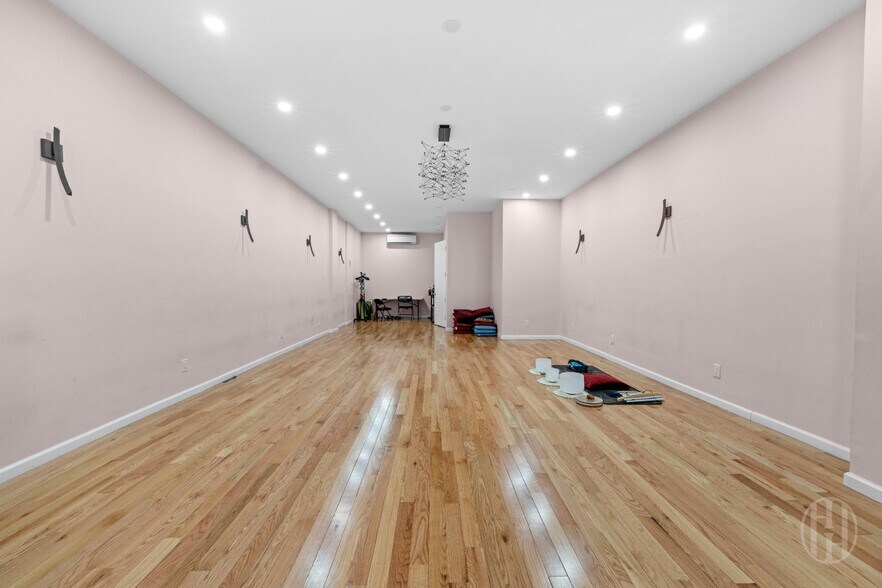 More Photos Of 41-12 29th St, Long Island City Storefront Retail Residential For Lease