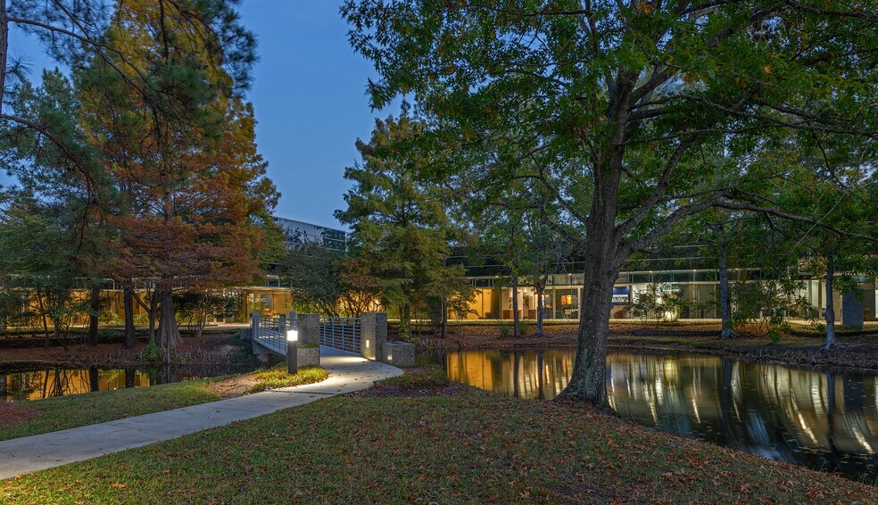 More Photos Of 8708 Technology Forest Pl, The Woodlands Office For Sale