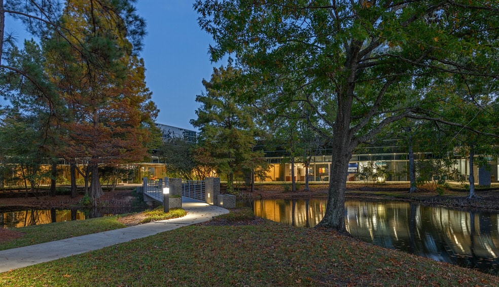 More Photos Of 8708 Technology Forest Pl, The Woodlands Office For Sale