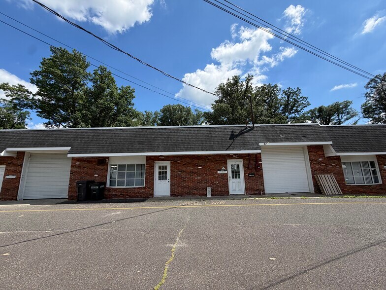More Photos Of 521 Irish Hill Rd, Runnemede Light Distribution For Sale