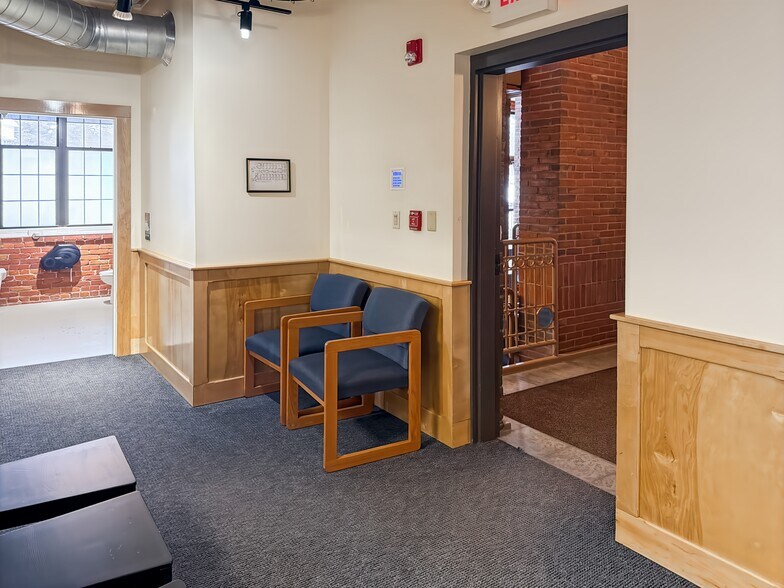 More Photos Of 322 W Main St, Tilton Coworking Space
