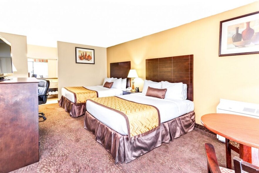 More Photos Of 9191 Wickham Rd, Romulus Hospitality For Sale