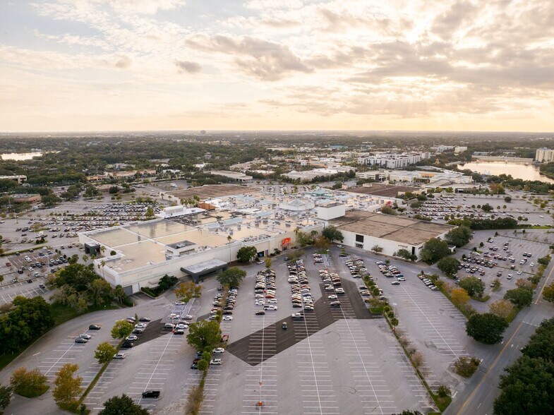 More Photos Of 451 E Altamonte Dr, Altamonte Springs Unknown For Lease