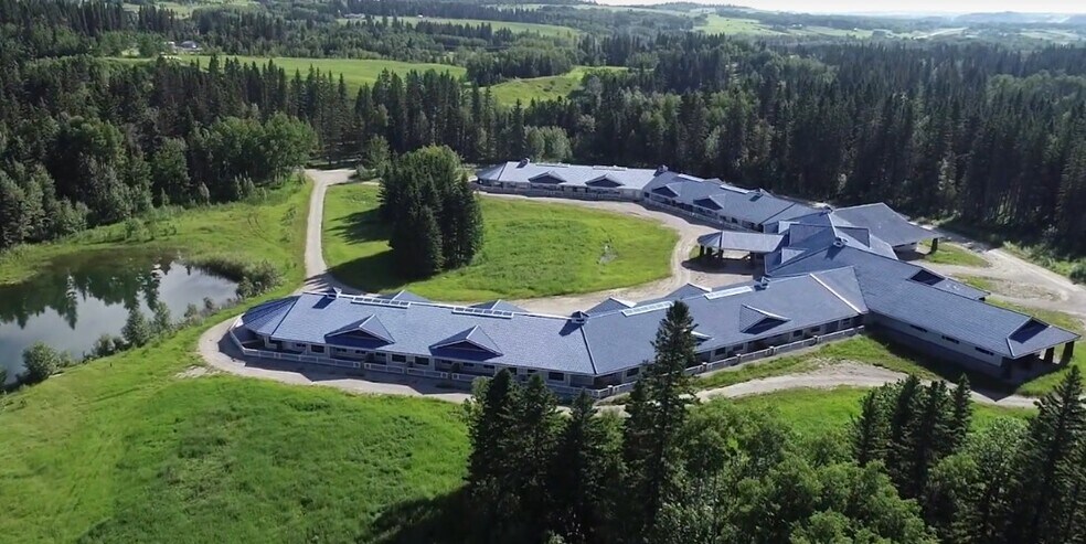 More Photos Of 256195 Priddis Greens dr, Foothills Healthcare For Sale