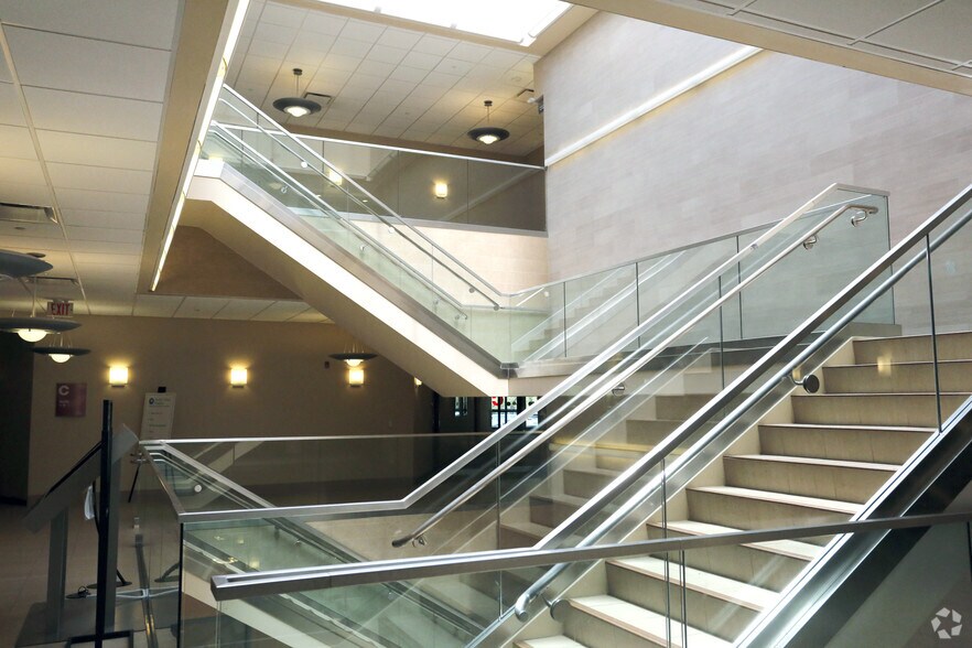 More Photos Of 27 S Cooks Bridge Rd, Jackson Medical For Lease