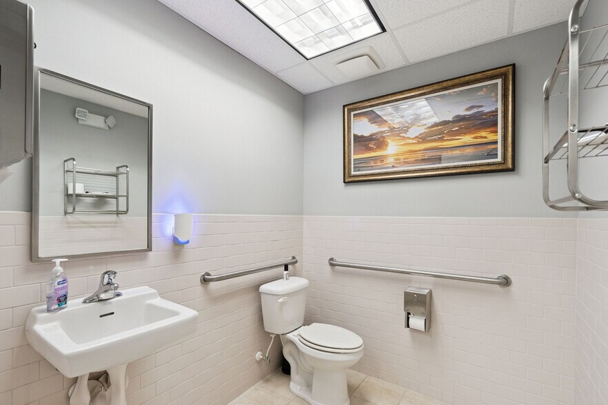 More Photos Of , Longwood Office For Sale