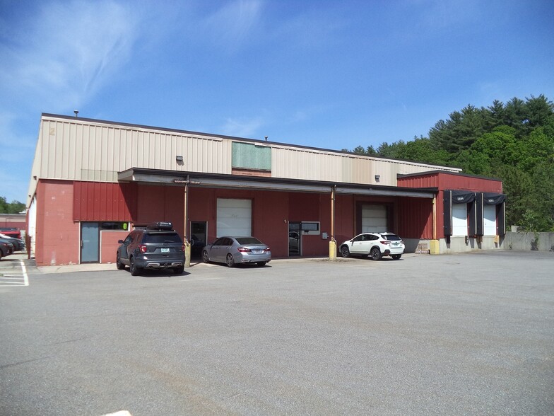 Primary Photo Of 1359 Hooksett Rd, Hooksett Service For Lease