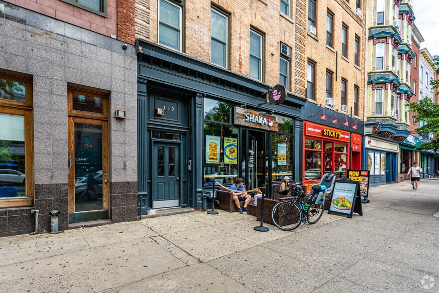 More Photos Of 110 Washington St, Hoboken Apartments For Lease