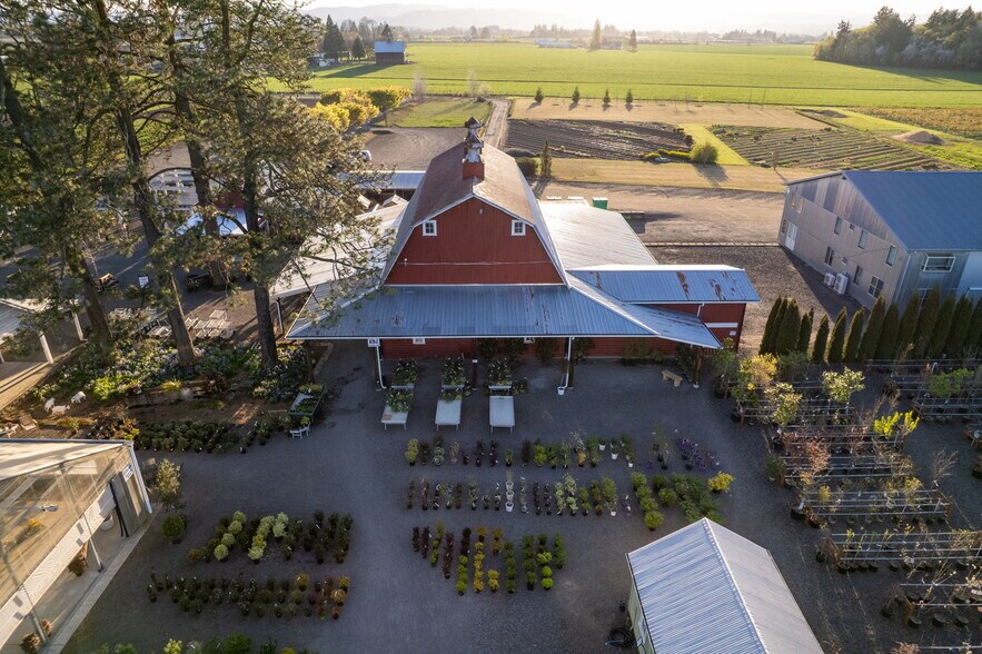 More Photos Of 1355 N Barlow St, Cornelius Winery Vineyard For Sale