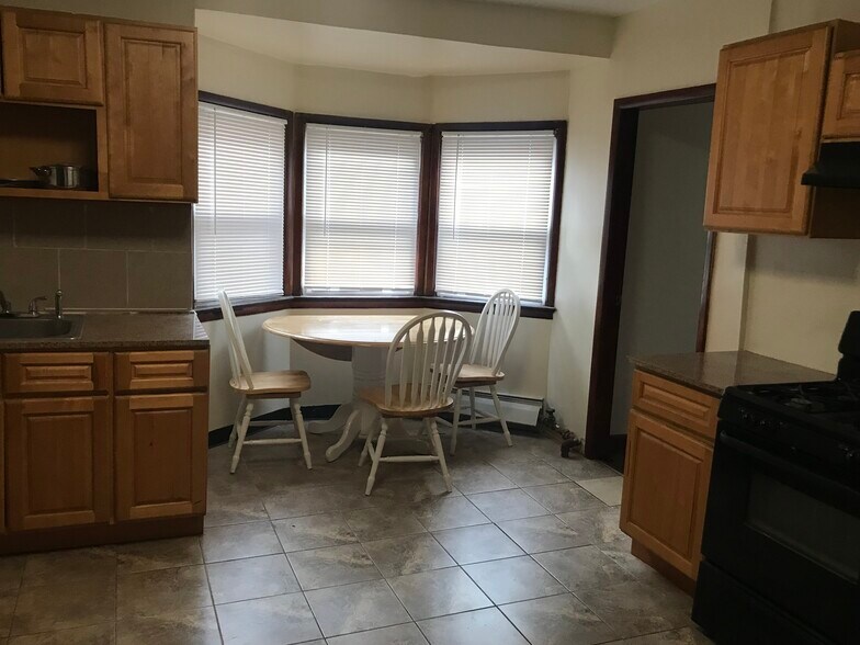 More Photos Of 55 Halsey St, Newark Storefront Retail Residential For Sale