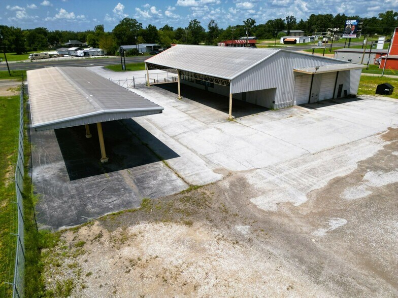 More Photos Of 17601 State Highway 155 S, Flint Warehouse For Sale