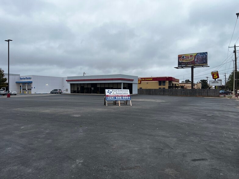 More Photos Of 4850 S 14th St, Abilene General Retail For Sale