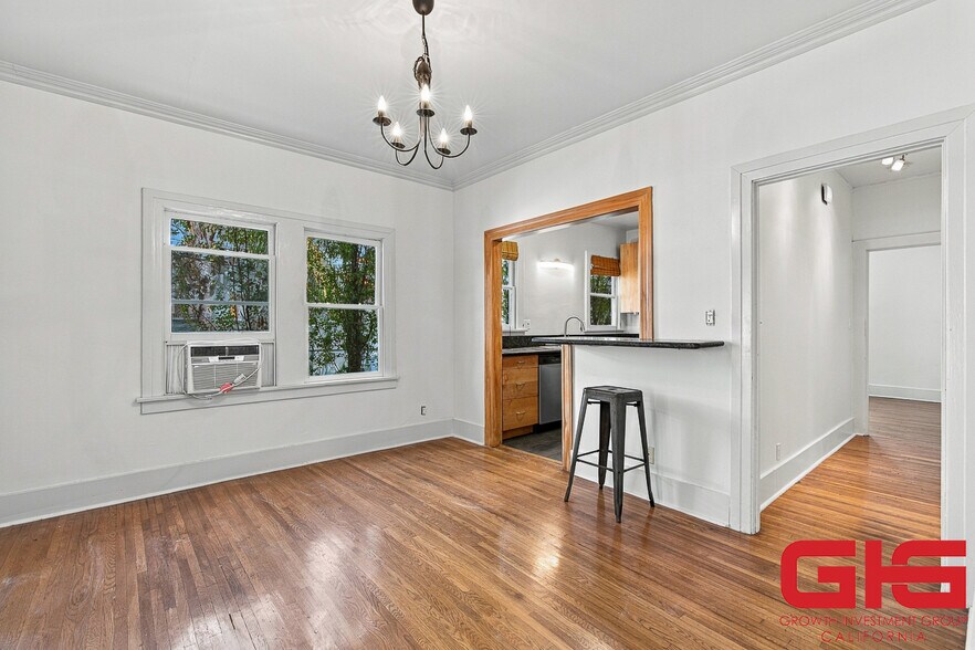 More Photos Of 846 N Harvard Blvd, Los Angeles Apartments For Sale