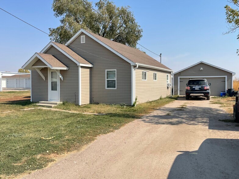 More Photos Of 2115 O Ave, Kearney Self Storage For Sale