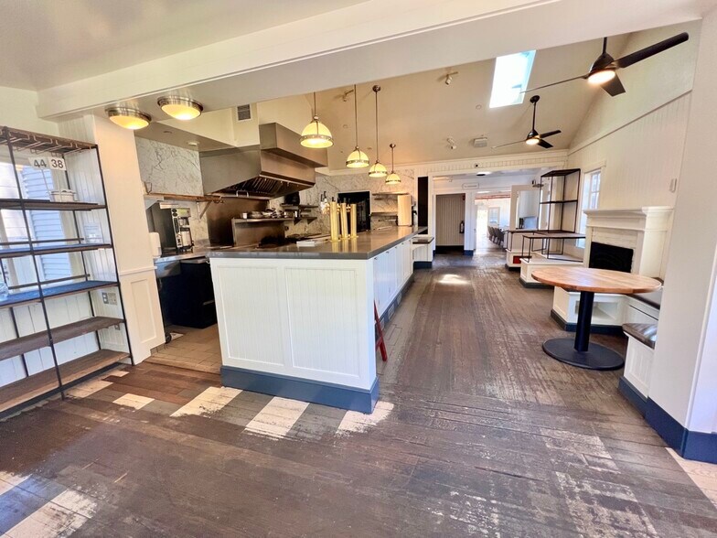 More Photos Of 145 1st St, Los Altos Restaurant For Lease