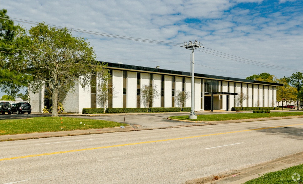 Primary Photo Of 1115 Gemini St, Houston Loft Creative Space For Lease