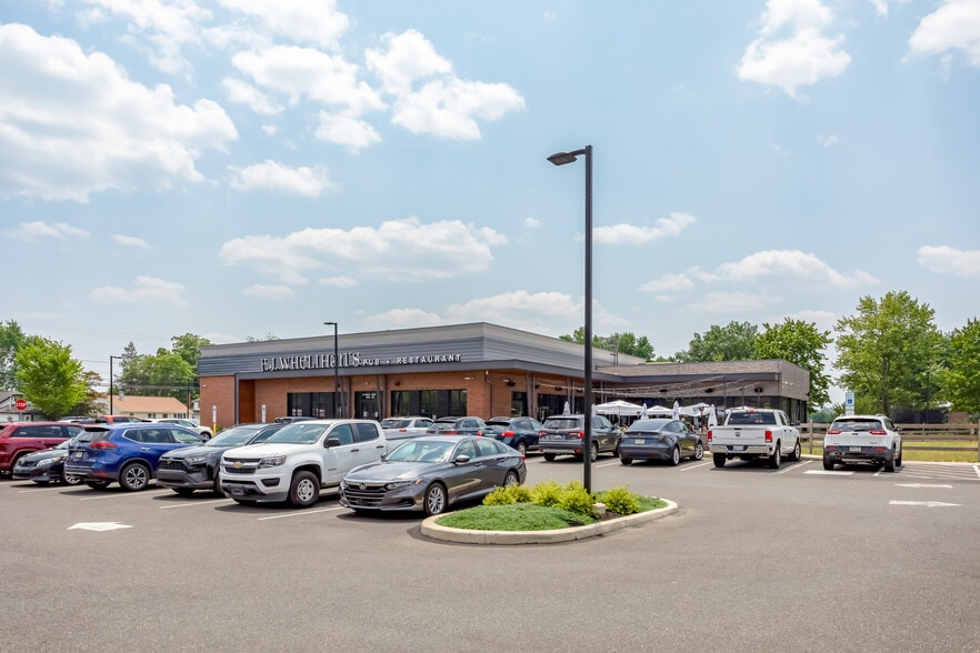 More Photos Of 101 Easton Rd, Horsham Township Restaurant For Sale