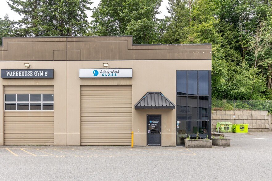 More Photos Of 34100 S Fraser Way, Abbotsford Distribution For Sale