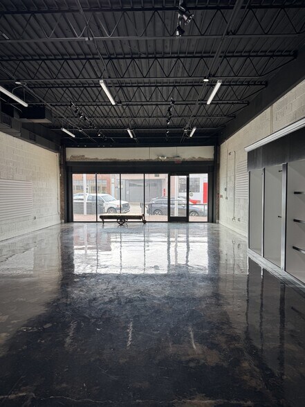 More Photos Of 672-676 Marshall Ave, Memphis Freestanding For Lease