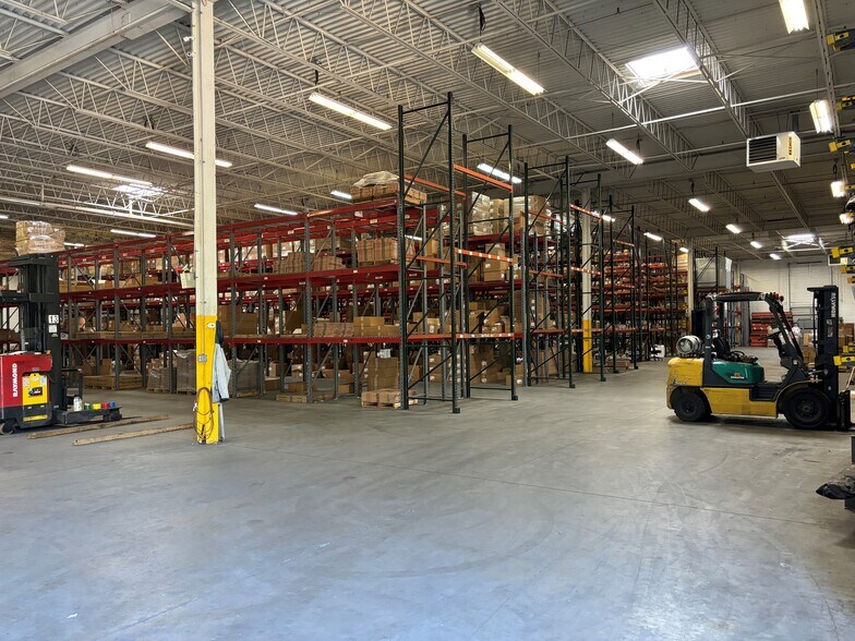 More Photos Of 1816 Underwood Blvd, Delran Warehouse For Lease