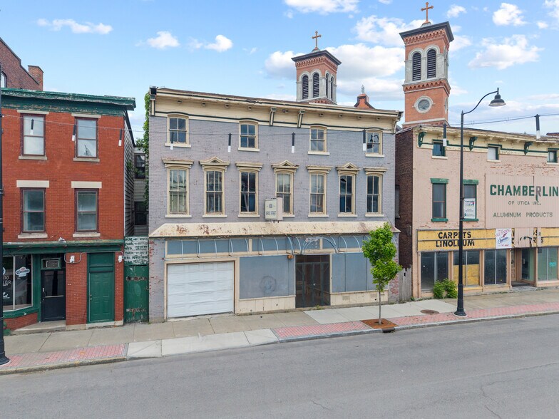 More Photos Of , Utica Unknown For Sale