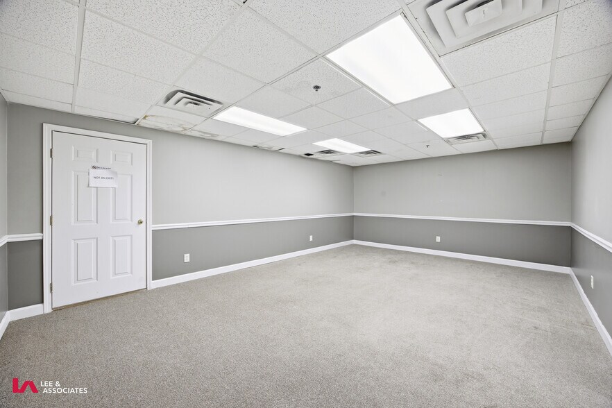 More Photos Of 101 Conyers Industrial Dr, Cartersville Warehouse For Sale