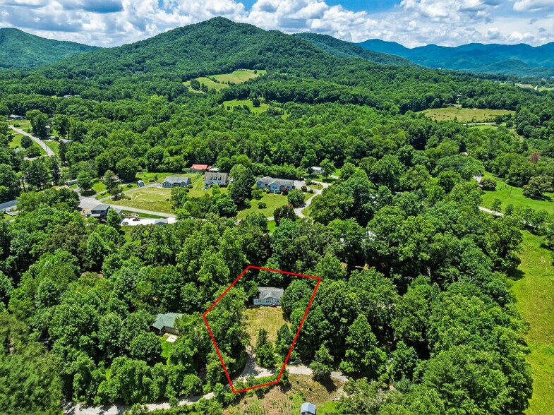 More Photos Of 61 State St, Asheville Manufactured Housing Mobile Home Park For Sale