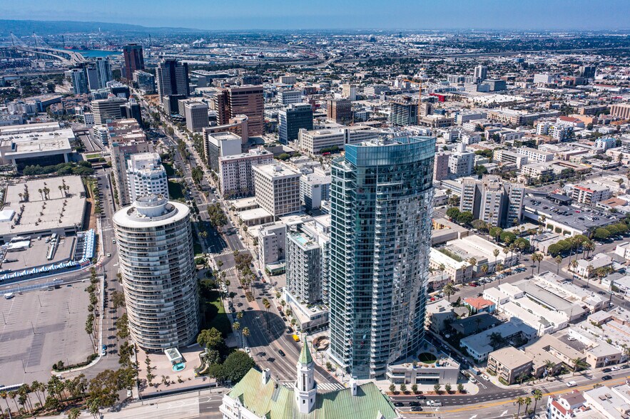 More Photos Of 777 E Ocean Blvd, Long Beach Apartments For Lease