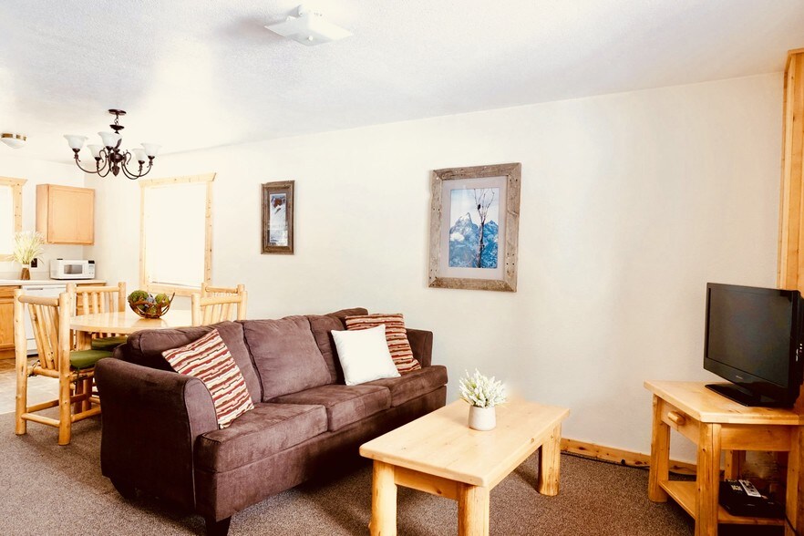 More Photos Of 229 N Hayden St, West Yellowstone Hotel For Sale