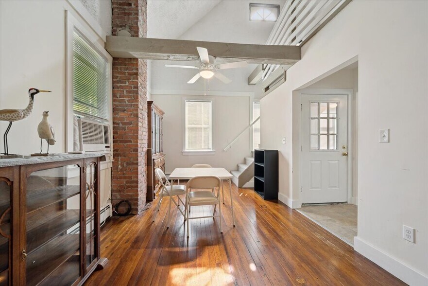 More Photos Of 192 Central Ave, Stirling Office For Sale
