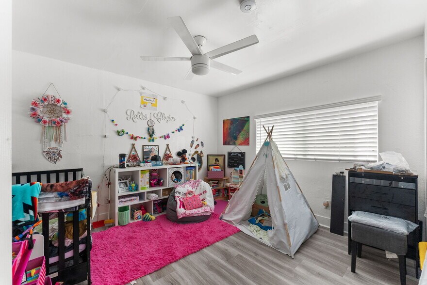 More Photos Of 829 11th St, Imperial Beach Apartments For Sale
