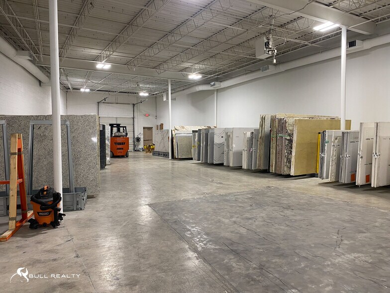More Photos Of 1426 Chattahoochee Ave NW, Atlanta Warehouse For Lease
