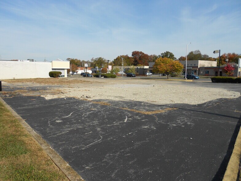 More Photos Of 216 Southland Dr, Lexington Land For Sale